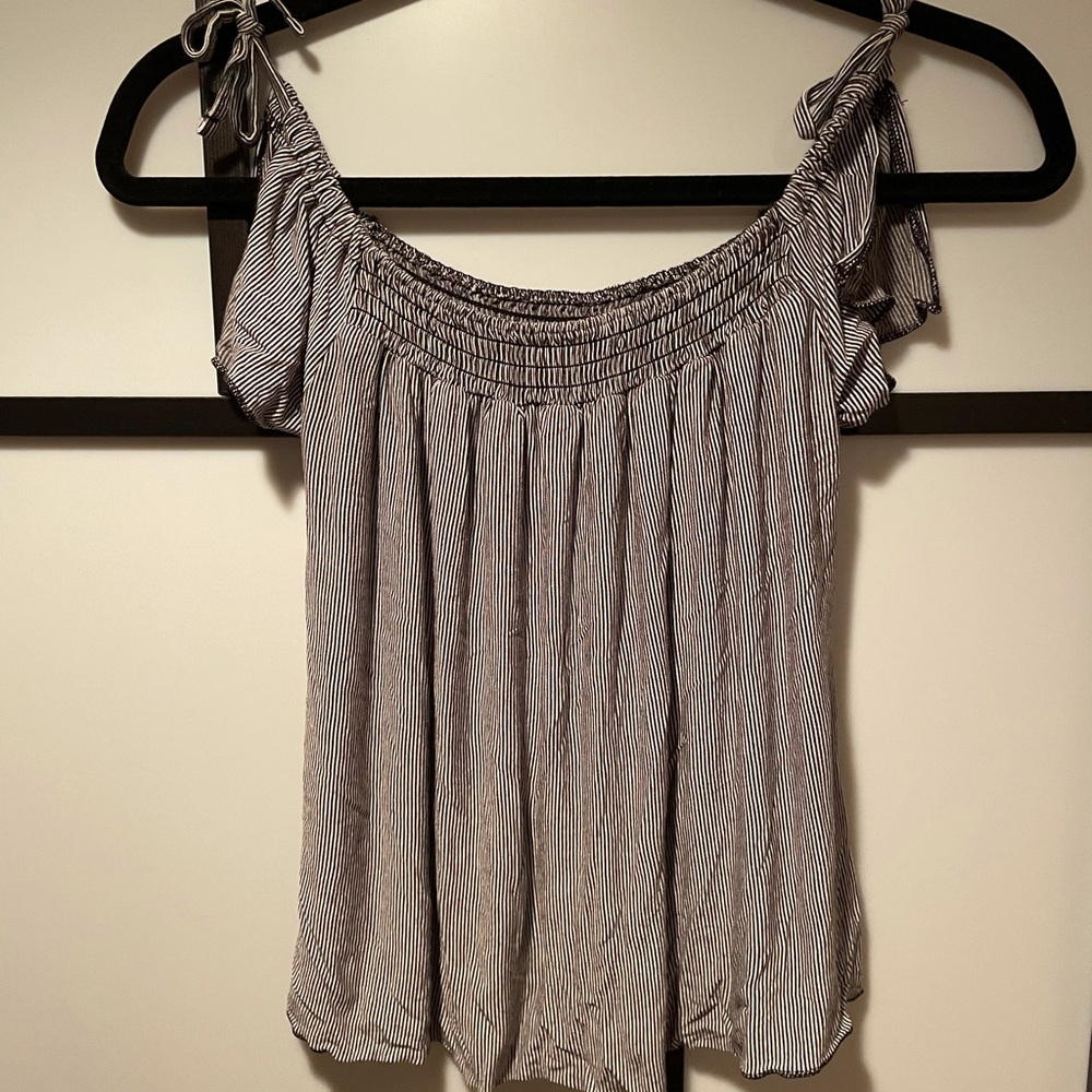 American Eagle Black & White Off-the-Shoulder Top